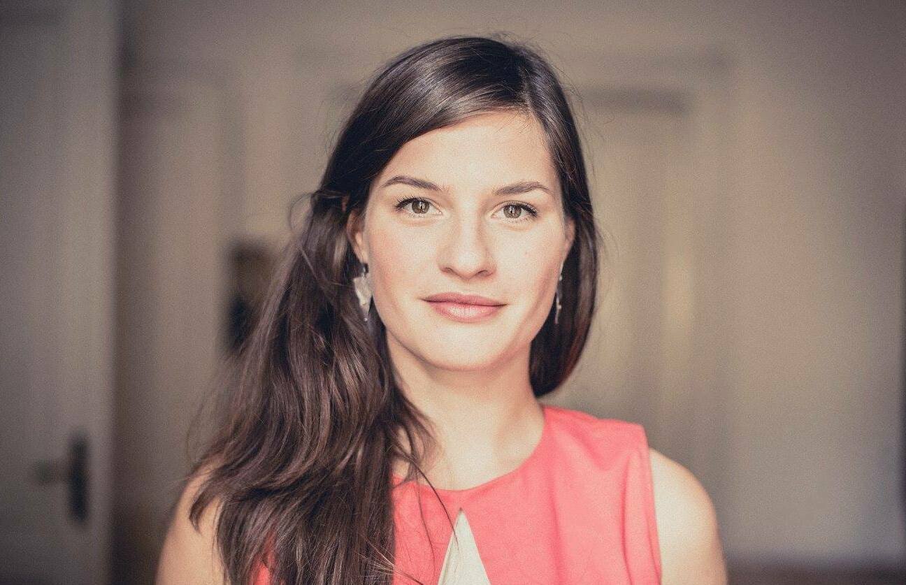 Marie, Czech Courses Prague founder & director, +420 734 151 080