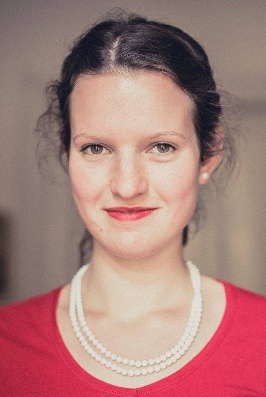 Iva, tutor